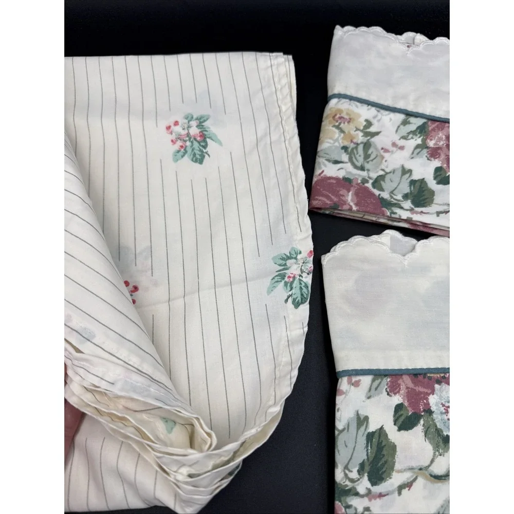 Vintage Tablecloth Repurposed From Twin Sheet, Napkins, Floral Roses